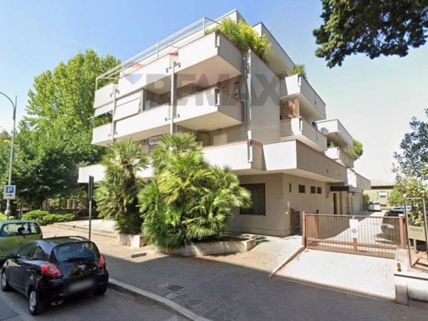 locale di sgombero in vendita a Montesilvano in zona Villa Carmine