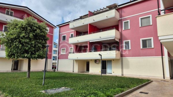 appartamento in vendita a Montesilvano in zona Case di Pietro