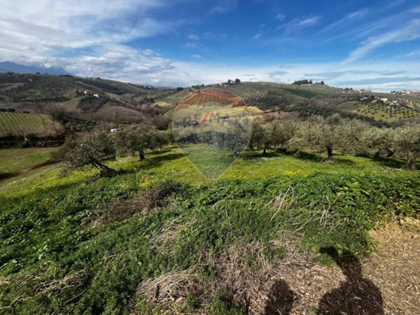 casa indipendente in vendita a Moscufo