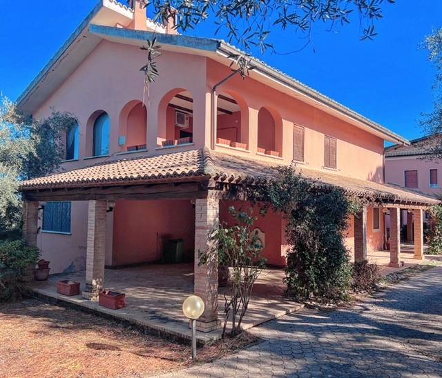 villa in vendita a Moscufo in zona Selvaiella