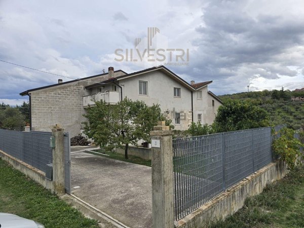 casa indipendente in vendita a Moscufo
