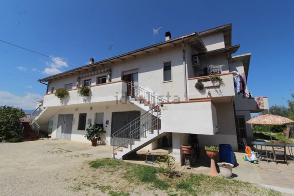 casa indipendente in vendita a Moscufo