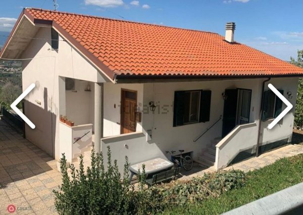 casa indipendente in vendita a Moscufo