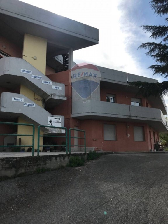 locale commerciale in vendita a Moscufo