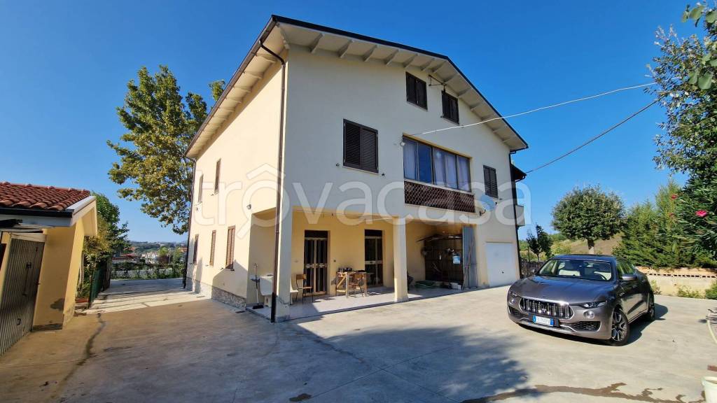 casa indipendente in vendita a Moscufo