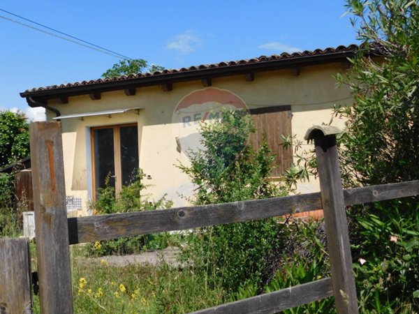 casa indipendente in vendita a Moscufo in zona Senarica