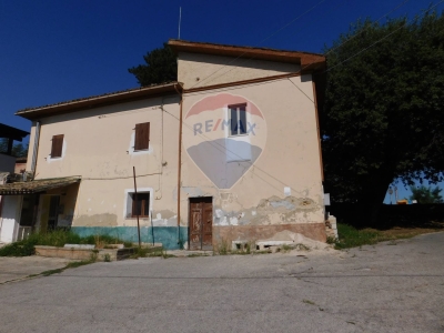 casa indipendente in vendita a Moscufo