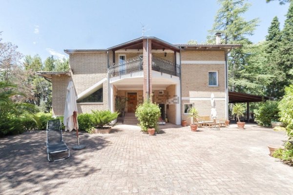 casa indipendente in vendita a Moscufo in zona Villa Sibi
