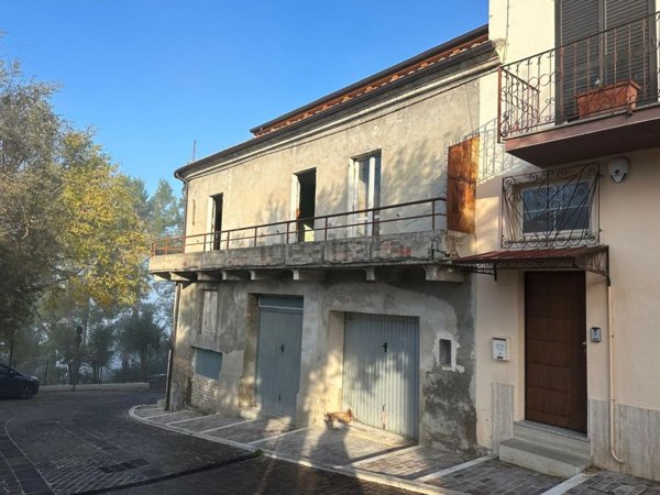 casa indipendente in vendita a Moscufo