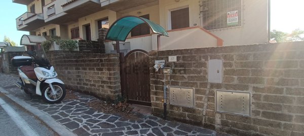 casa indipendente in vendita a Moscufo