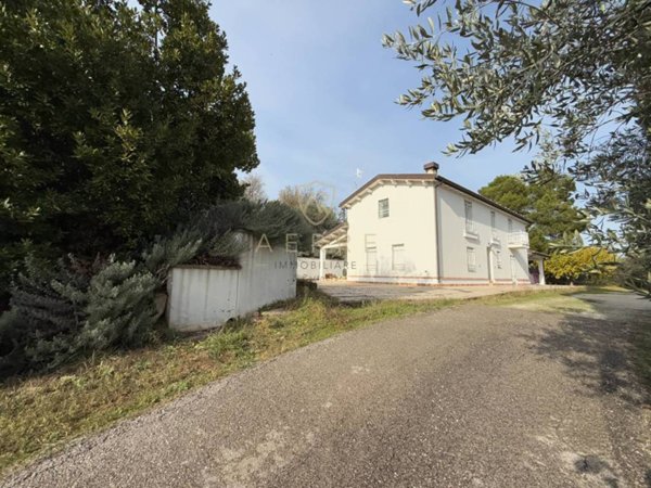 casa indipendente in vendita a Moscufo in zona Casale