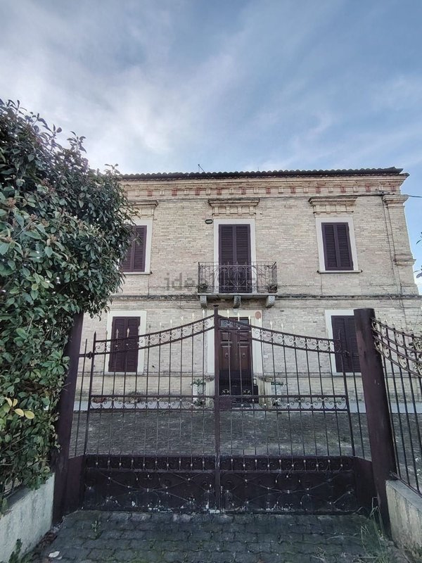 casa indipendente in vendita a Moscufo