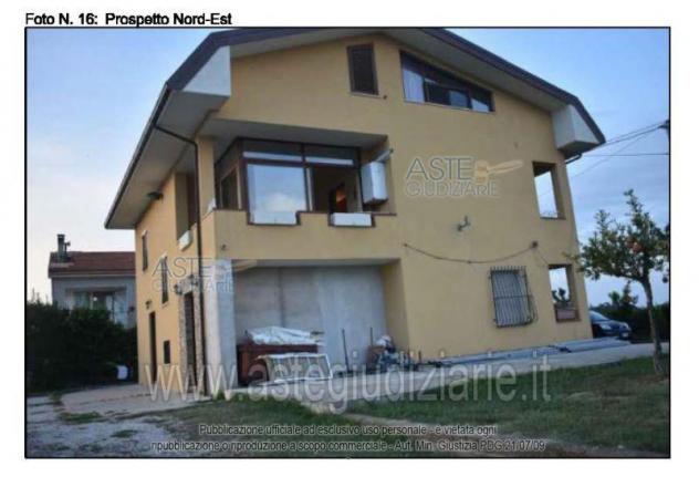 appartamento in vendita a Moscufo in zona Senarica