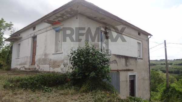 casa indipendente in vendita a Moscufo in zona Selvaiella