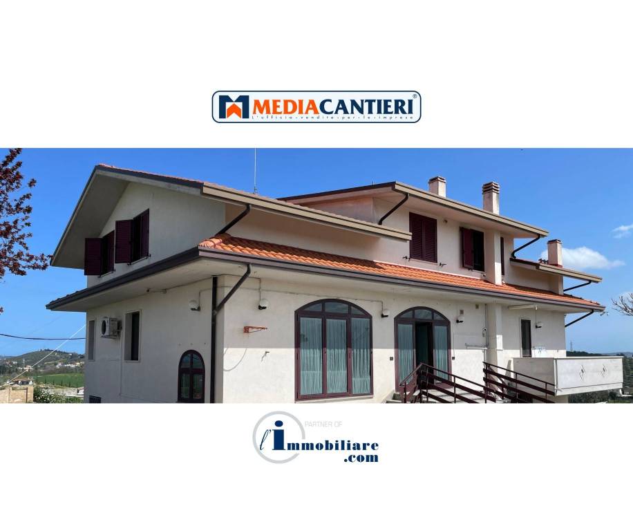 appartamento in vendita a Moscufo in zona Senarica