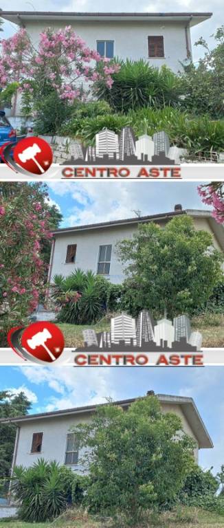 casa indipendente in vendita a Nocciano in zona Casali