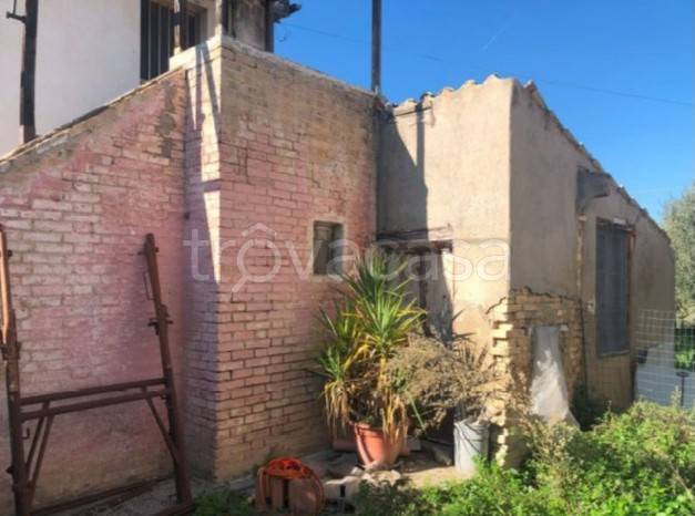 appartamento in vendita a Nocciano in zona Fonteschiavo