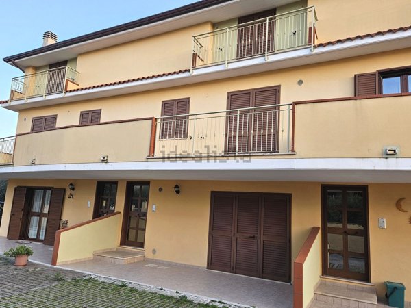 casa indipendente in vendita a Nocciano in zona Casali