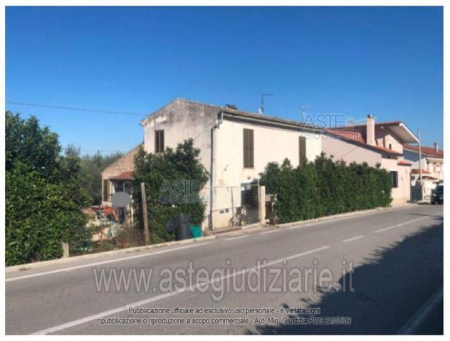 terreno edificabile in vendita a Nocciano in zona Fonteschiavo