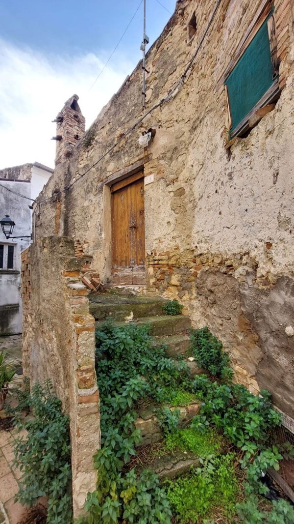 casa indipendente in vendita a Nocciano