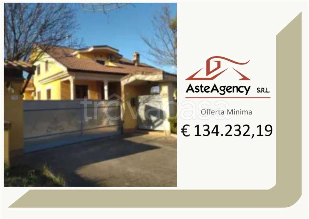 casa indipendente in vendita a Nocciano in zona Fonteschiavo