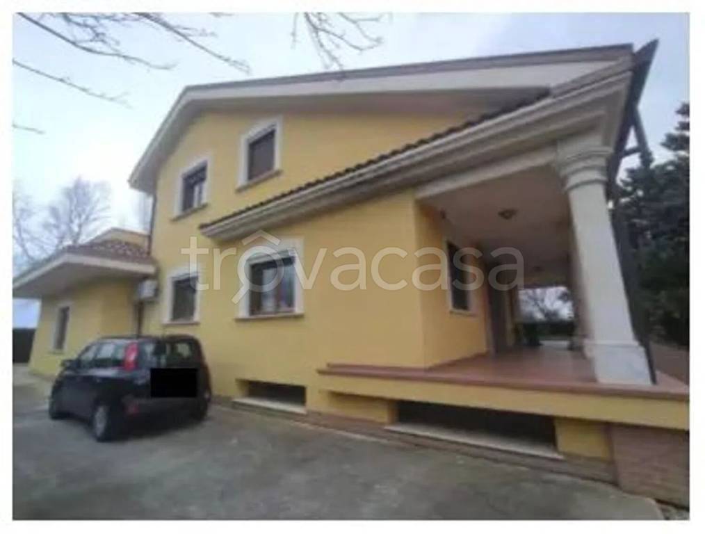 casa indipendente in vendita a Nocciano in zona Fonteschiavo