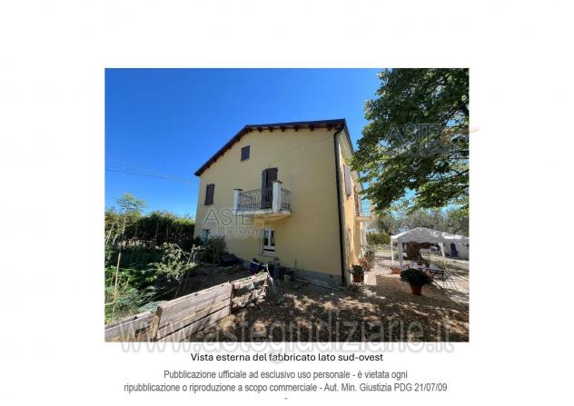 appartamento in vendita a Nocciano in zona Casali