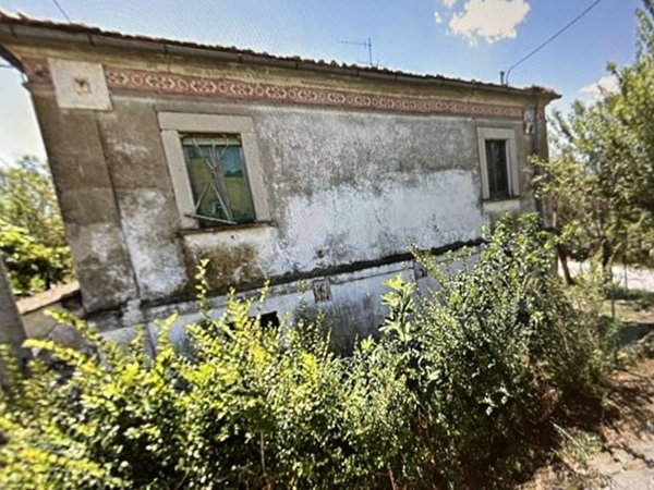 casa indipendente in vendita a Nocciano in zona Collina