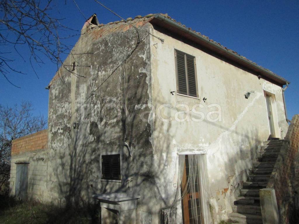 casa indipendente in vendita a Penne in zona Casale