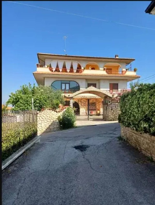 appartamento in vendita a Penne
