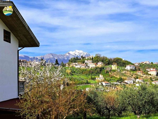 casa indipendente in vendita a Penne