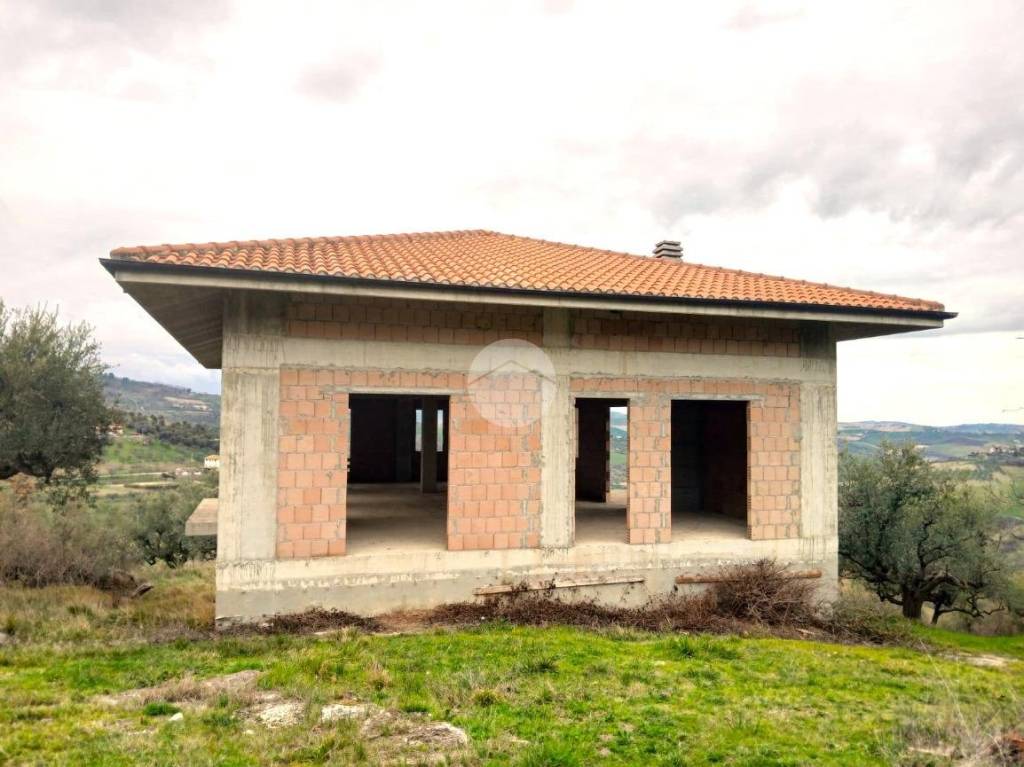 casa indipendente in vendita a Penne