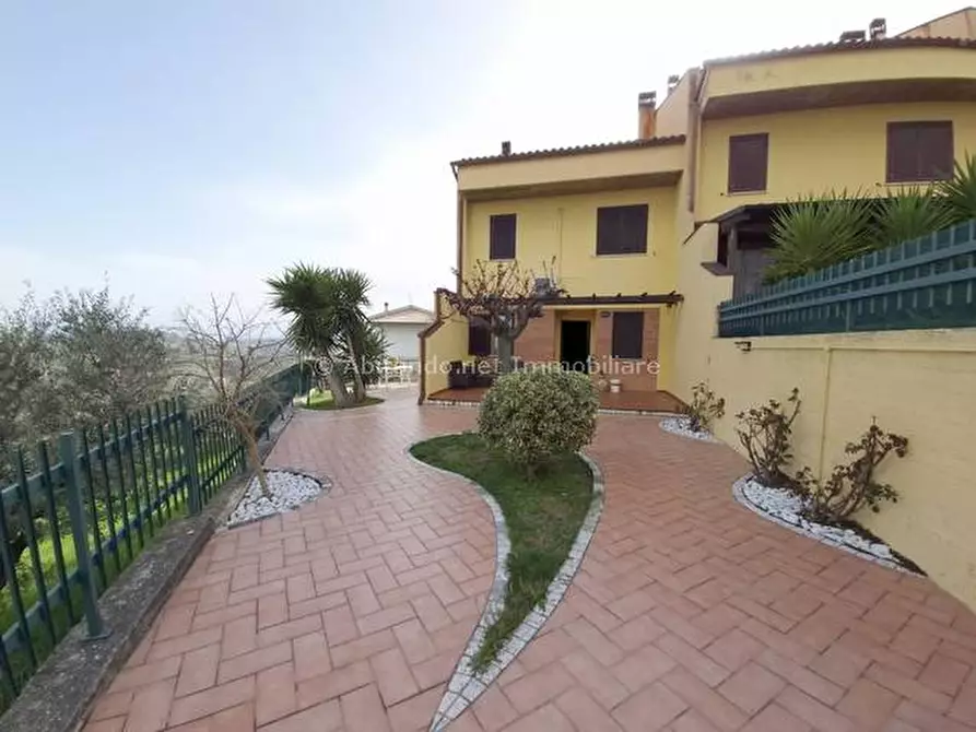 casa indipendente in vendita a Penne