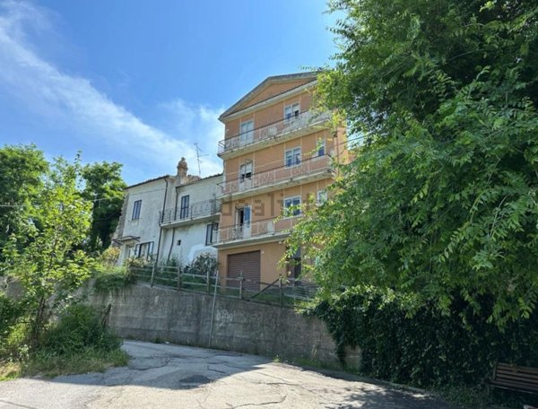casa indipendente in vendita a Penne