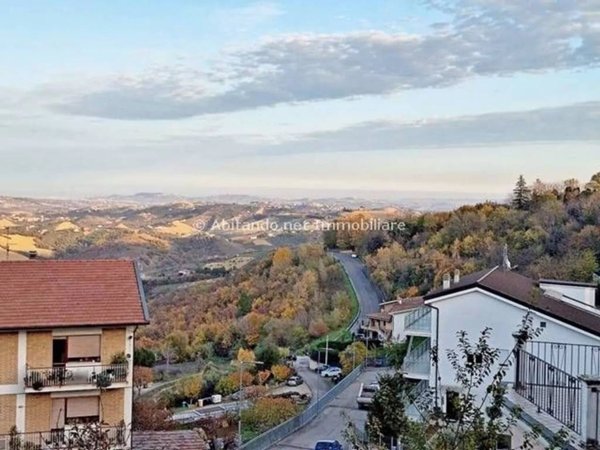 casa indipendente in vendita a Penne