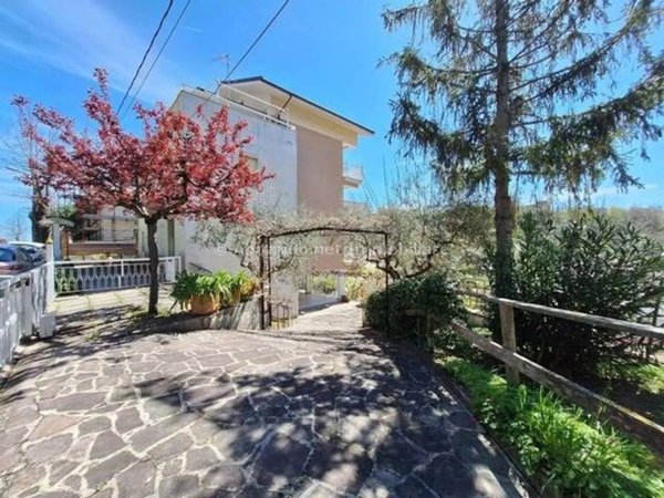 intera palazzina in vendita a Penne