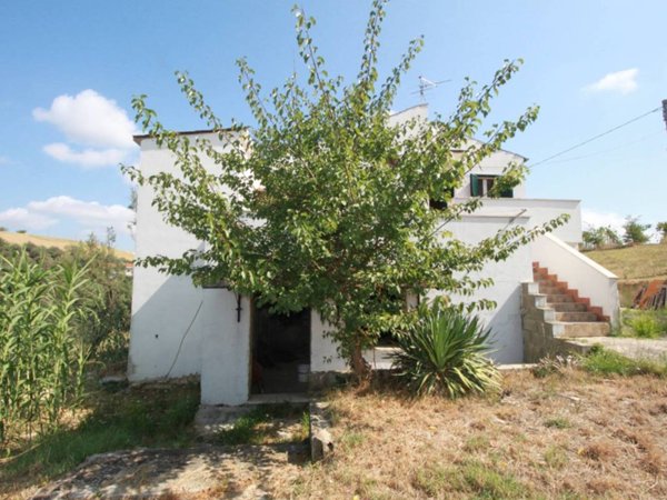 casa indipendente in vendita a Penne