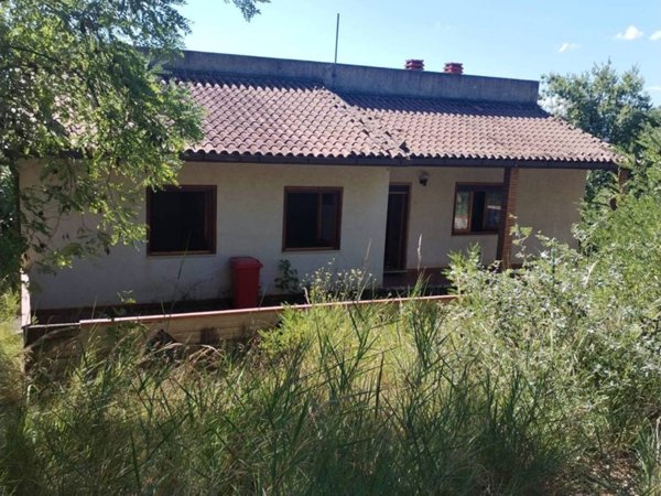 casa indipendente in vendita a Penne in zona Roccafinadamo