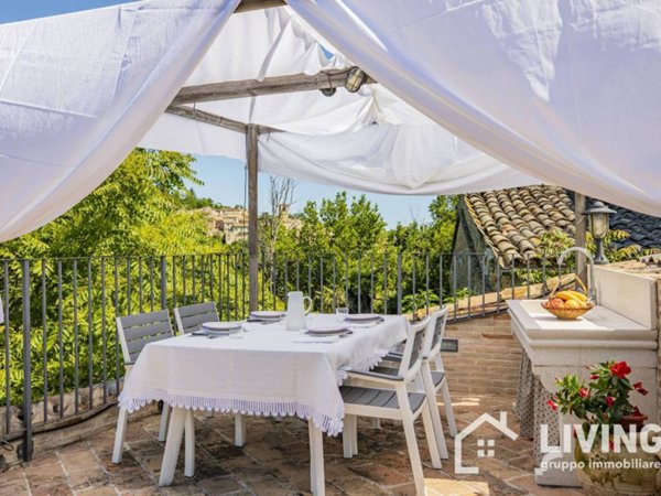 casa indipendente in vendita a Penne