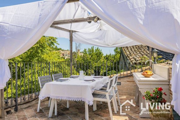 casa indipendente in vendita a Penne