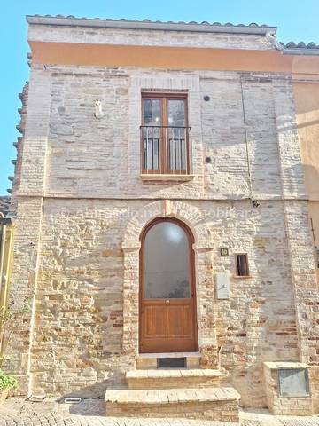 casa indipendente in vendita a Penne