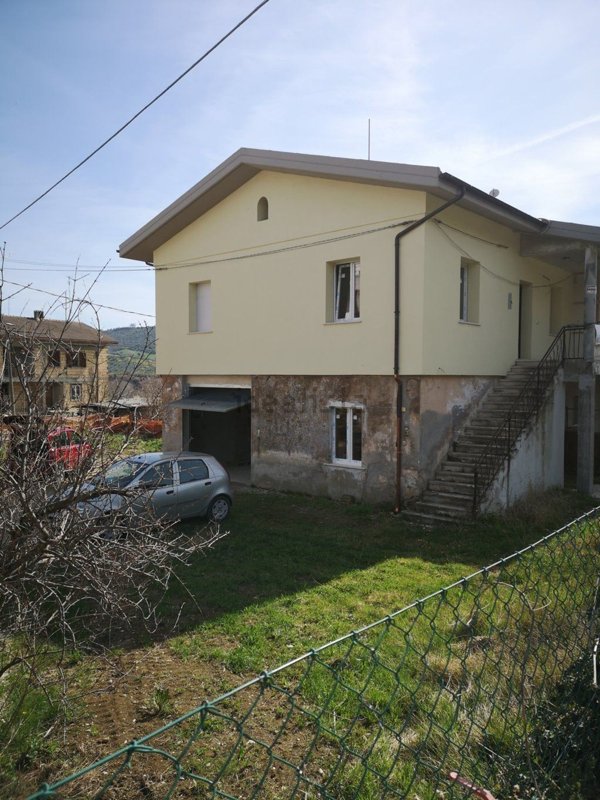 appartamento in vendita a Penne in zona Ponte Sant'Antonio