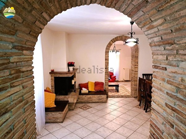 casa indipendente in vendita a Penne