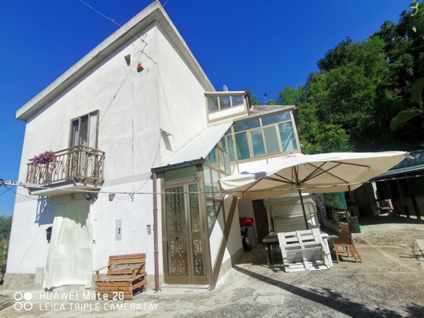 casa indipendente in vendita a Penne
