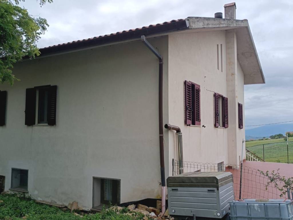 appartamento in vendita a Penne in zona Casale