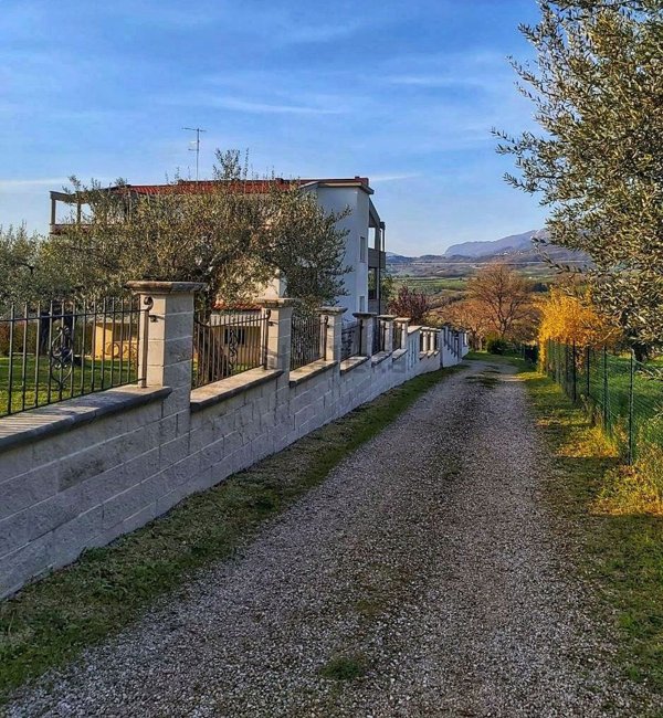 casa indipendente in vendita a Penne