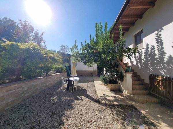 casa indipendente in vendita a Penne