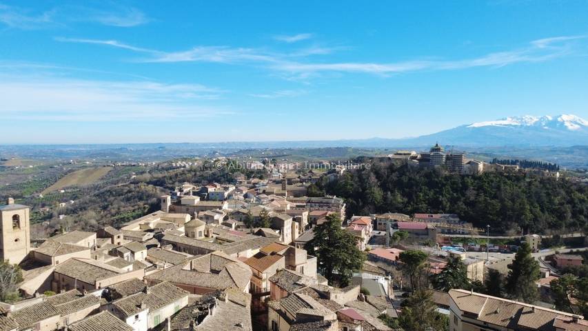 casa indipendente in vendita a Penne