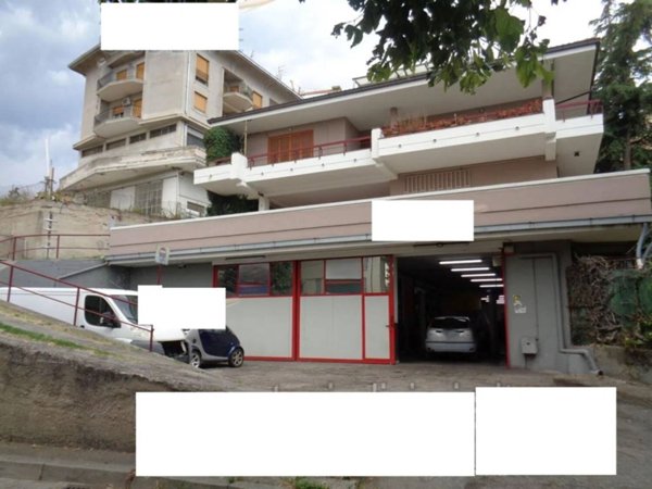 negozio in vendita a Penne