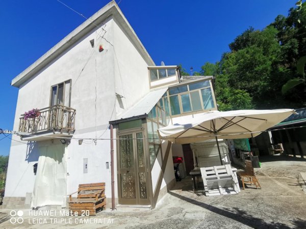 appartamento in vendita a Penne in zona Casale